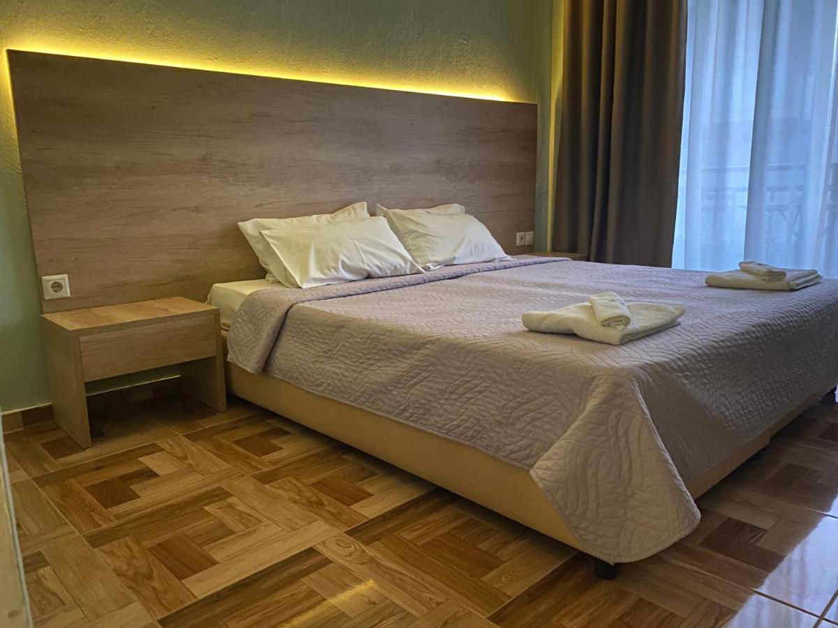 Moudania Mare Hotel Nea Moudania Bagian luar foto